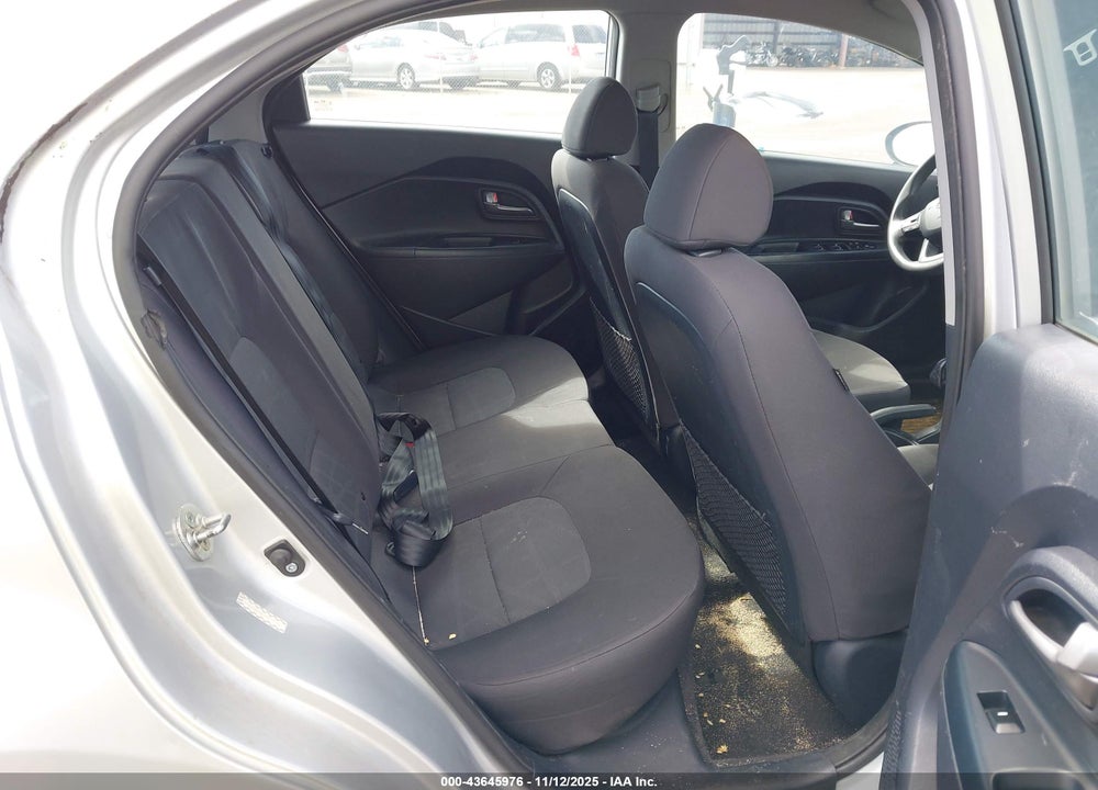 2015 KIA RIO LX VIN: KNADM5A37F6517102