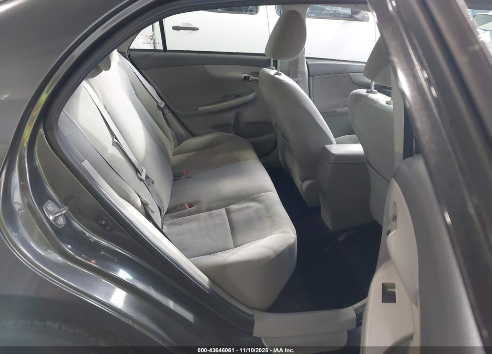 2010 TOYOTA COROLLA LE VIN: 2T1BU4EE4AC531170