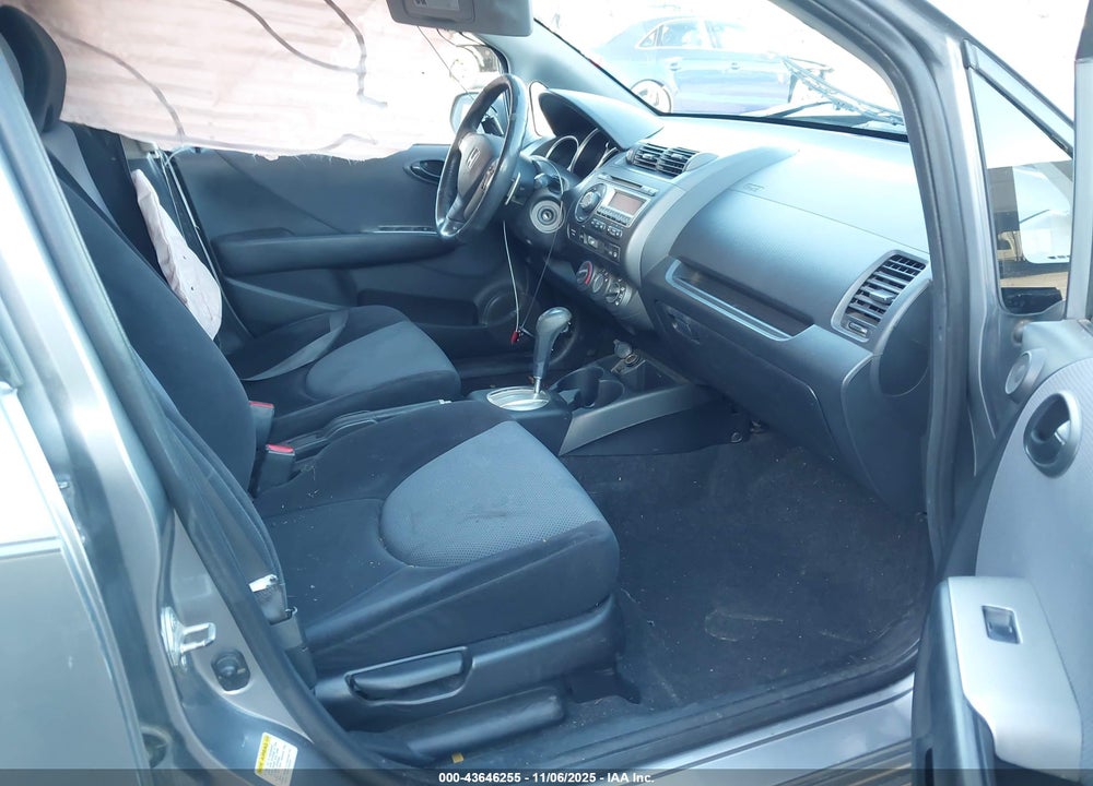 2008 HONDA FIT SPORT VIN: JHMGD38688S033002