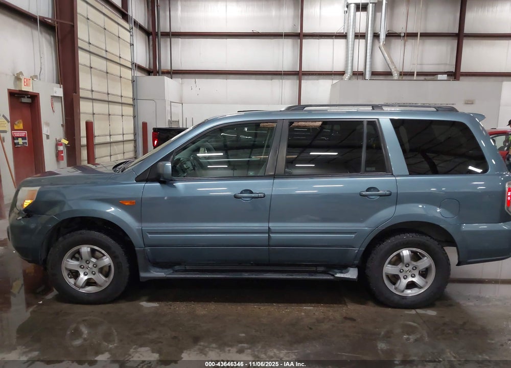 2006 HONDA PILOT EX VIN: 2HKYF18466H518074