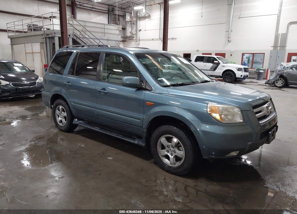 2006 HONDA PILOT EX VIN: 2HKYF18466H518074