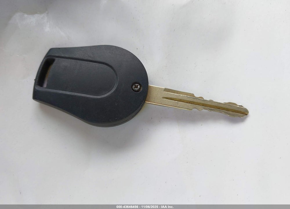 2011 NISSAN JUKE S VIN: JN8AF5MR2BT021253