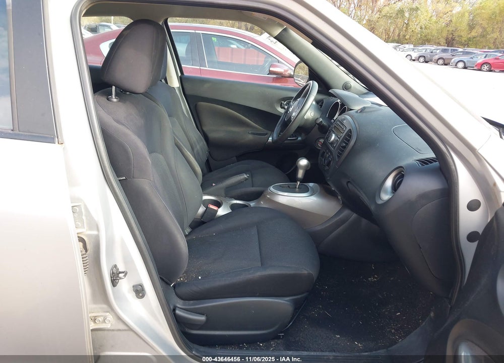 2011 NISSAN JUKE S VIN: JN8AF5MR2BT021253