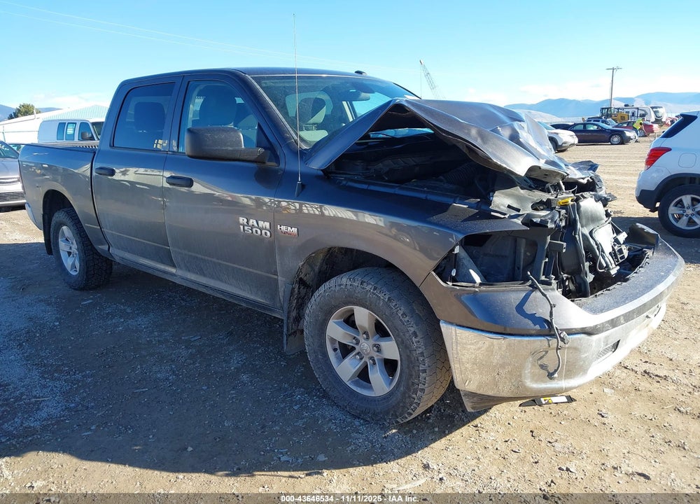 2018 RAM 1500 ST VIN: 3C6RR7KT6JG118393