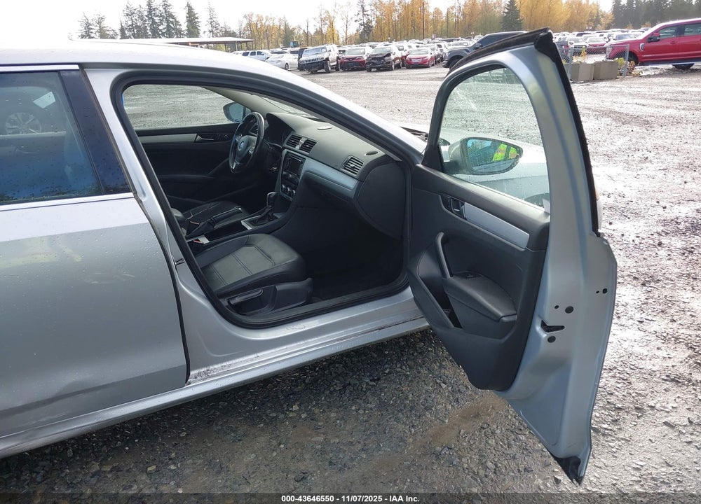 2012 VOLKSWAGEN PASSAT 2.5L SE VIN: 1VWBP7A3XCC099139