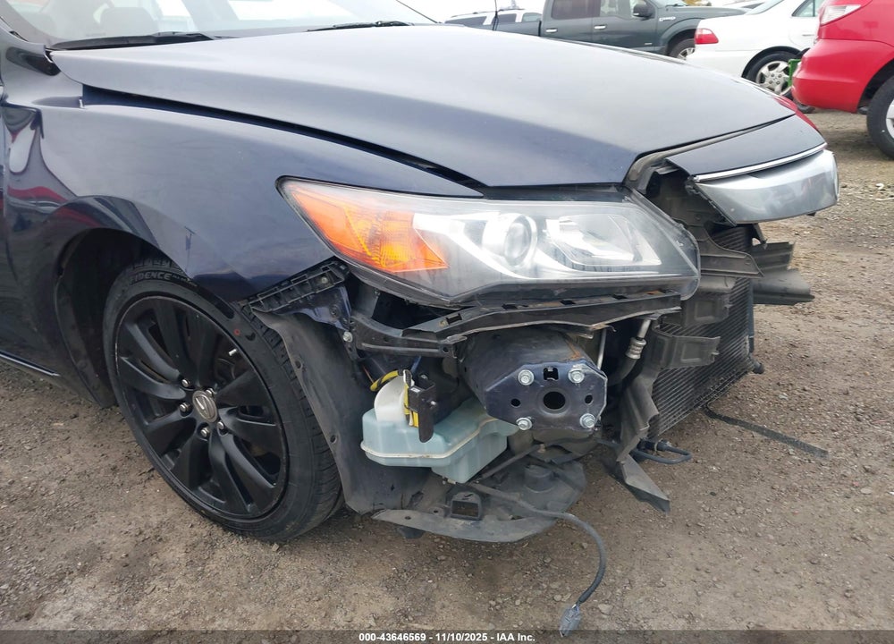 2013 ACURA ILX 2.0L VIN: 19VDE1F78DE018586