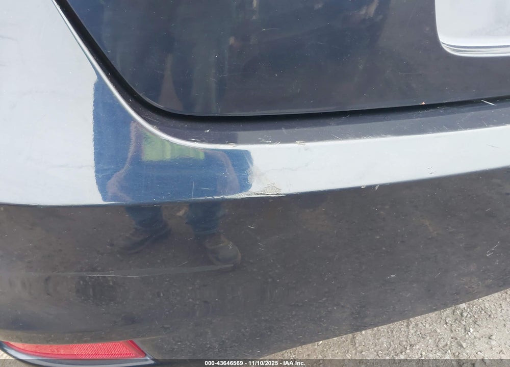 2013 ACURA ILX 2.0L VIN: 19VDE1F78DE018586