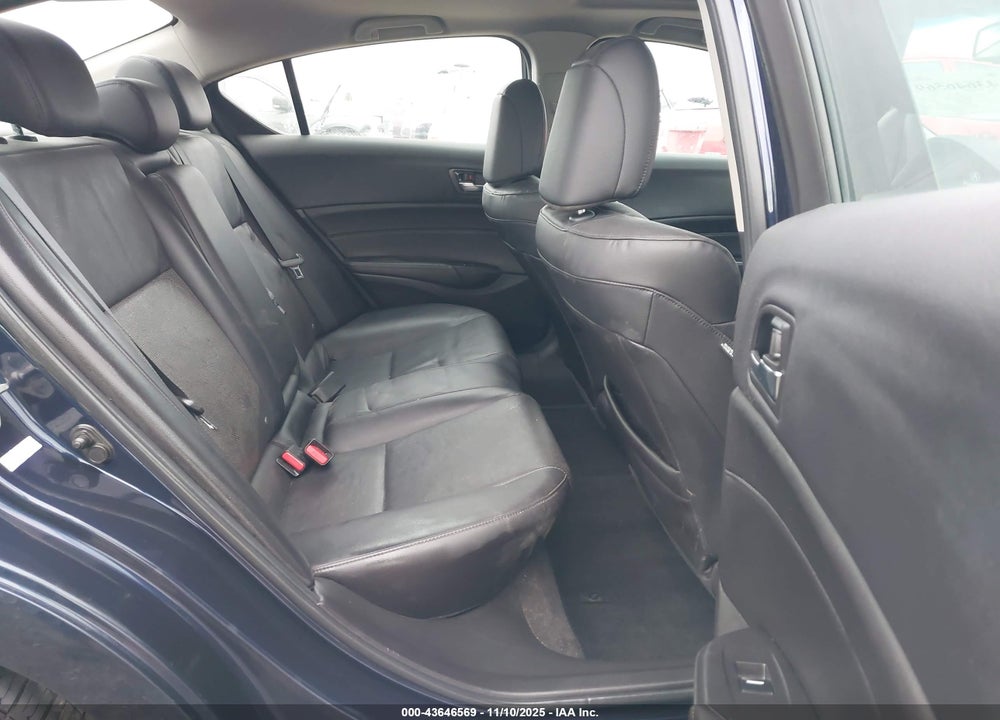 2013 ACURA ILX 2.0L VIN: 19VDE1F78DE018586