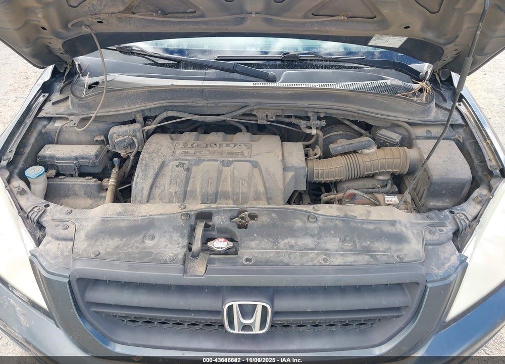2005 HONDA PILOT EX-L VIN: 2HKYF18715H561486