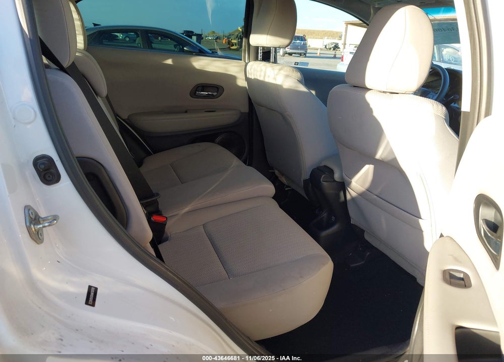 2017 HONDA HR-V LX VIN: 3CZRU5H36HM700700