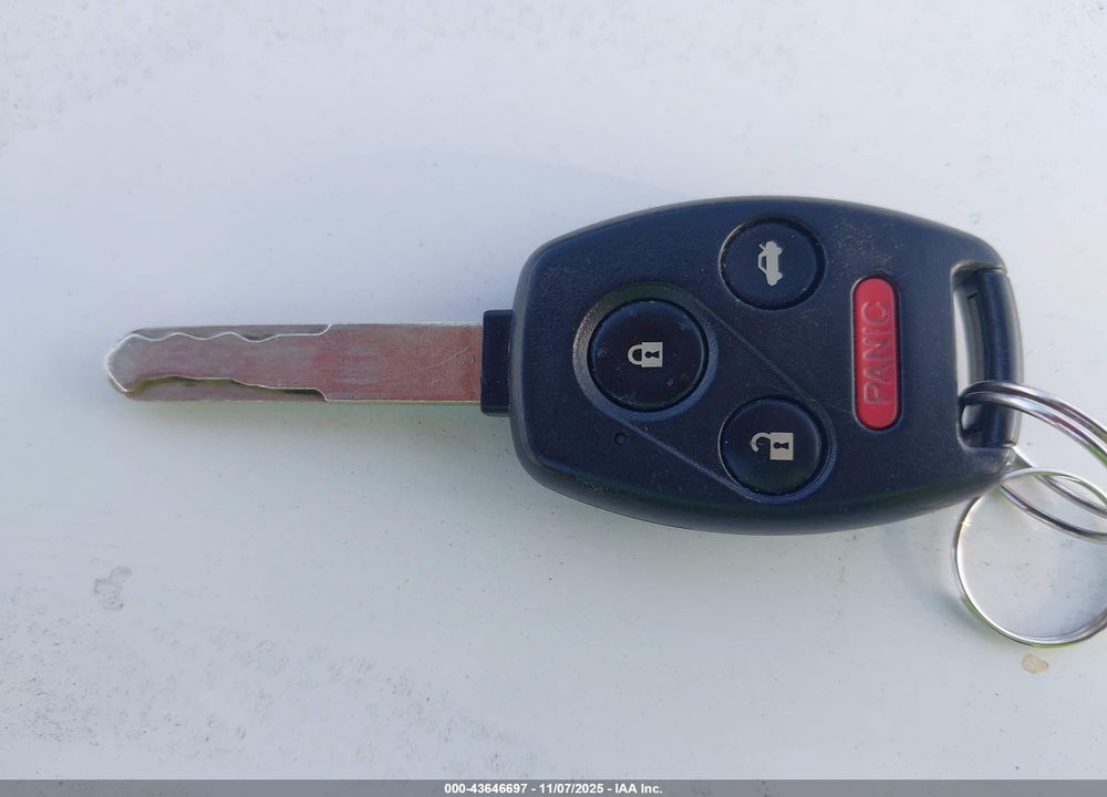 2009 HONDA ACCORD VIN: 1HGCP26449A022400