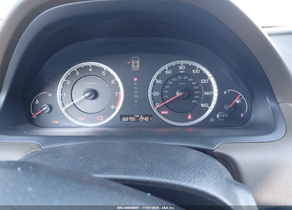 2009 HONDA ACCORD VIN: 1HGCP26449A022400