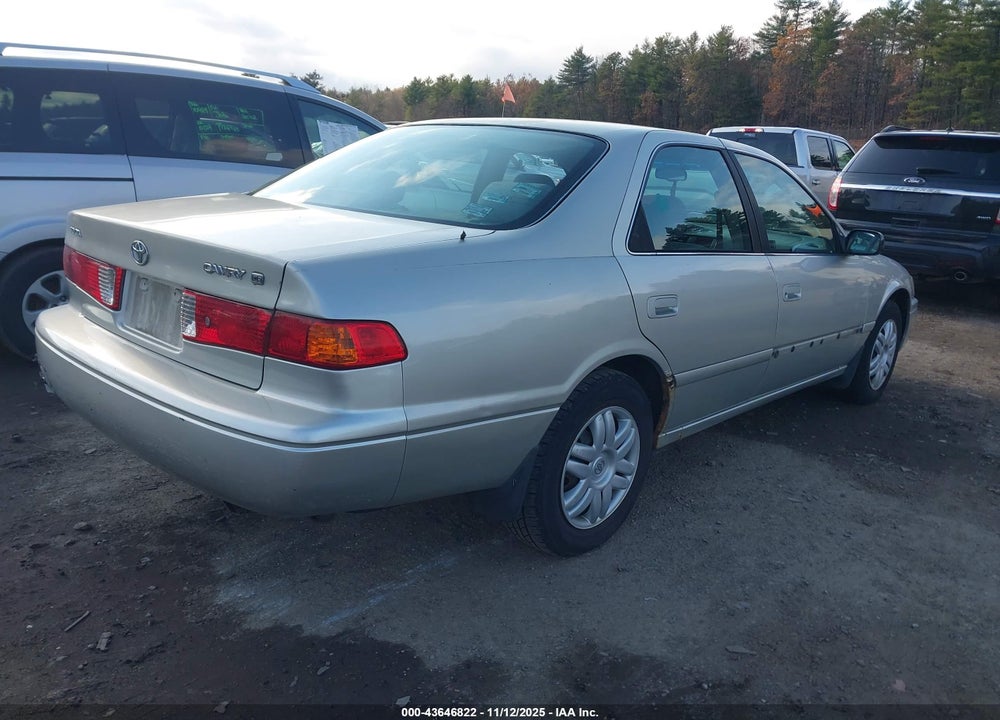 2001 TOYOTA CAMRY LE VIN: 4T1BG22K51U815041