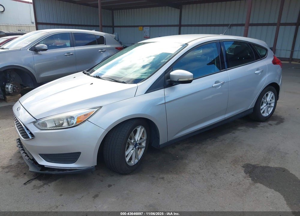2015 FORD FOCUS SE VIN: 1FADP3K26FL380245