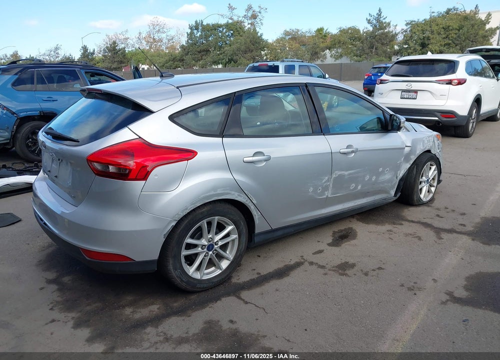 2015 FORD FOCUS SE VIN: 1FADP3K26FL380245