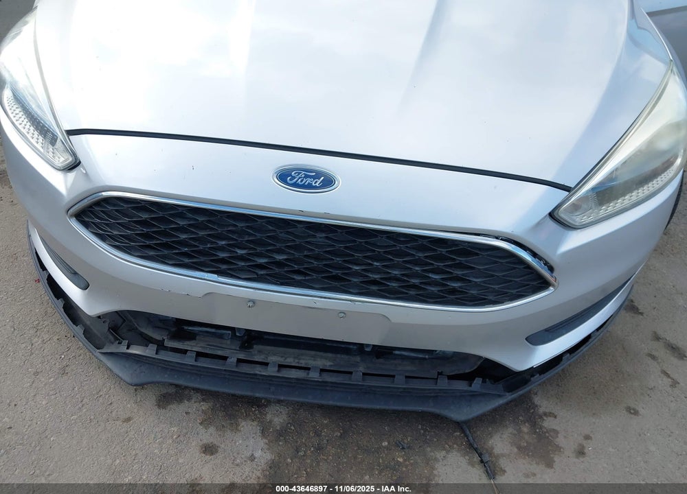 2015 FORD FOCUS SE VIN: 1FADP3K26FL380245
