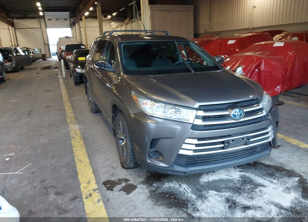 2017 TOYOTA HIGHLANDER HYBRID LE VIN: 5TDBGRFH4HS025739