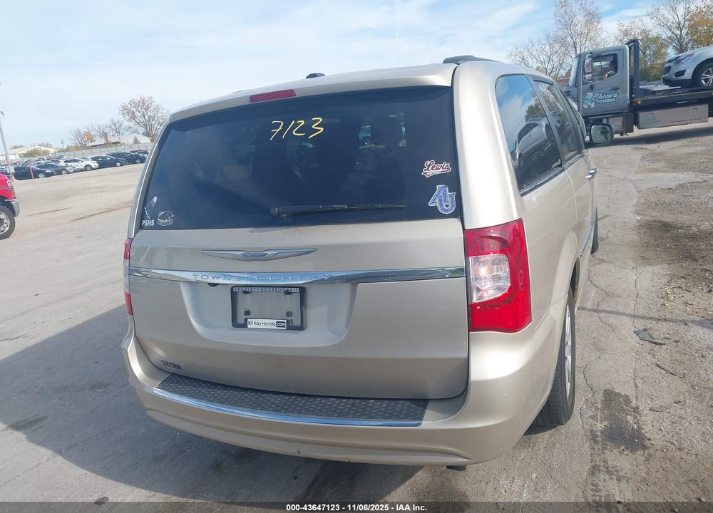 2015 CHRYSLER TOWN & COUNTRY TOURING VIN: 2C4RC1BG0FR520258