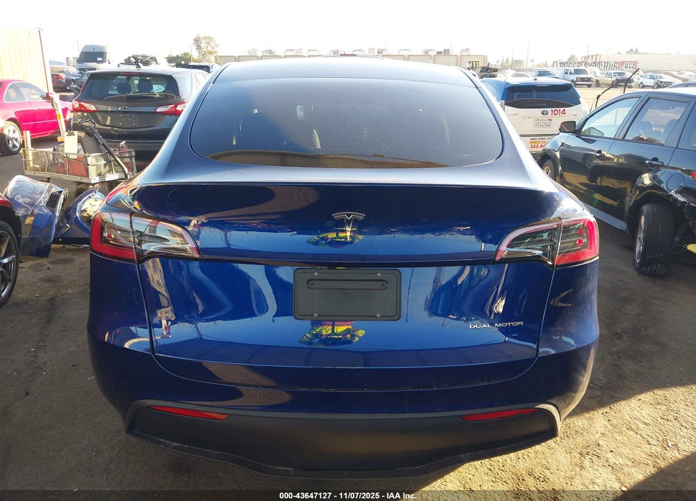 2023 TESLA MODEL Y AWD/LONG RANGE DUAL MOTOR ALL-WHEEL DRIVE VIN: 7SAYGDEEXPA032489