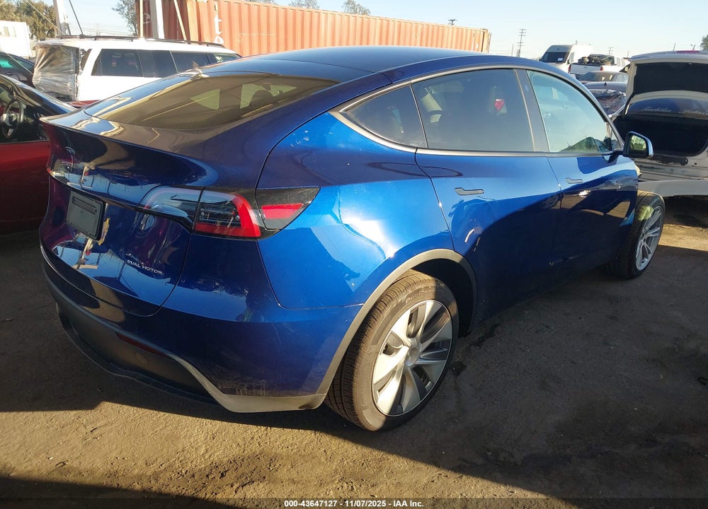 2023 TESLA MODEL Y AWD/LONG RANGE DUAL MOTOR ALL-WHEEL DRIVE VIN: 7SAYGDEEXPA032489