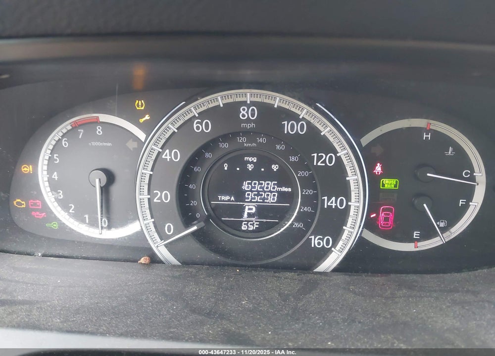 2015 HONDA ACCORD LX VIN: 1HGCR2F38FA063156