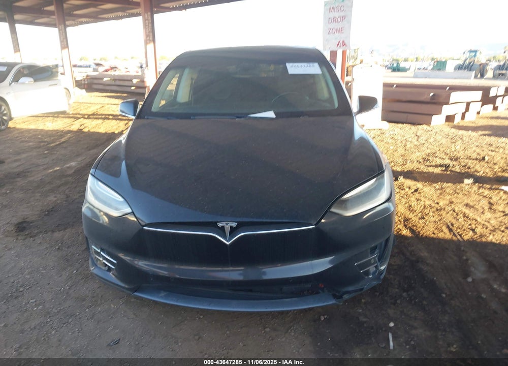 2016 TESLA MODEL X VIN: 5YJXCBE27GF027090