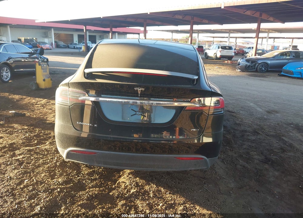 2016 TESLA MODEL X VIN: 5YJXCBE27GF027090