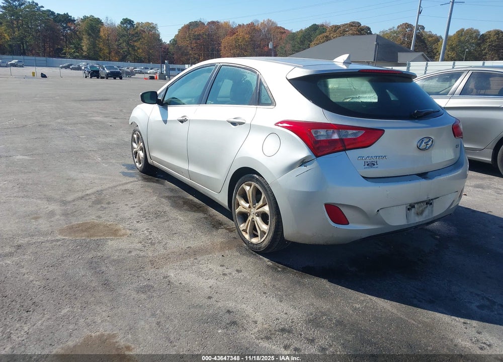 2013 HYUNDAI ELANTRA VIN: KMHD35LE0DU153131