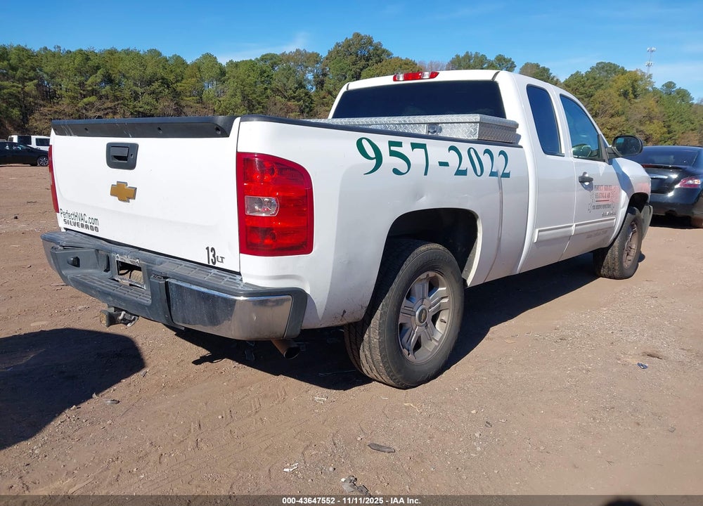 2013 CHEVROLET SILVERADO 1500 LT VIN: 1GCRKSE76DZ347773