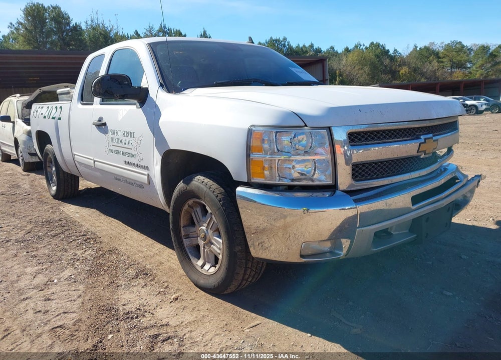 2013 CHEVROLET SILVERADO 1500 LT VIN: 1GCRKSE76DZ347773