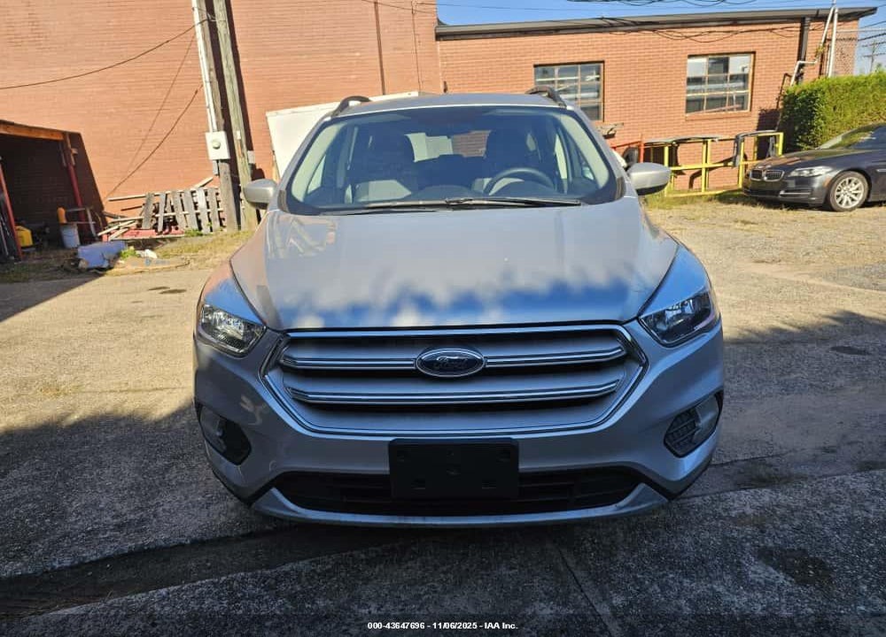 2018 FORD ESCAPE SE VIN: 1FMCU9GD0JUD38583