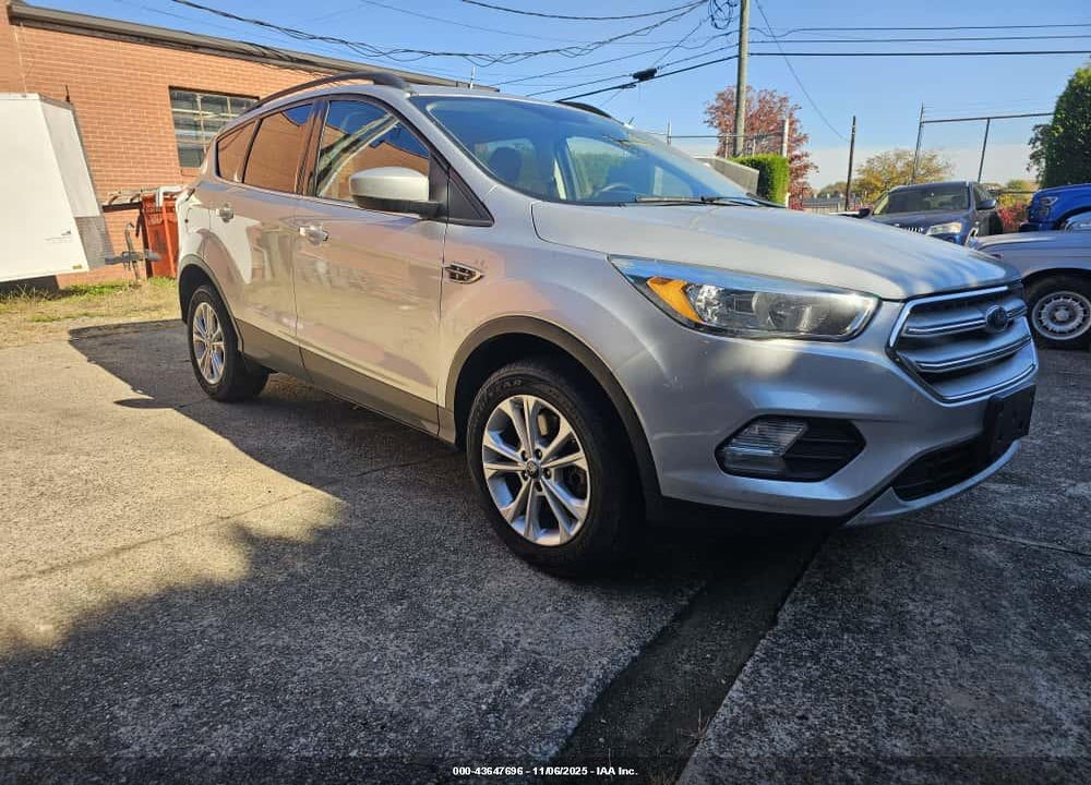 2018 FORD ESCAPE SE VIN: 1FMCU9GD0JUD38583