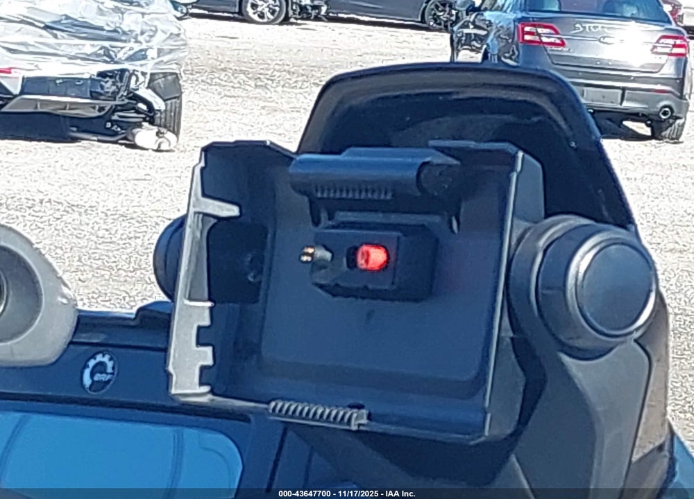 2022 SEADOO OTHER VIN: YDVA8428E222