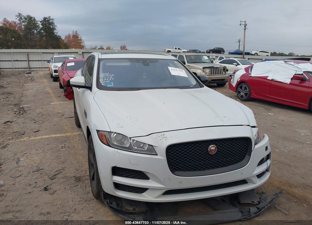 2017 JAGUAR F-PACE 35T PREMIUM VIN: SADCJ2BV1HA897242