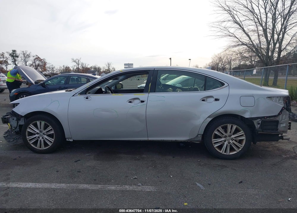 2013 LEXUS ES 350 VIN: JTHBK1GG3D2035460