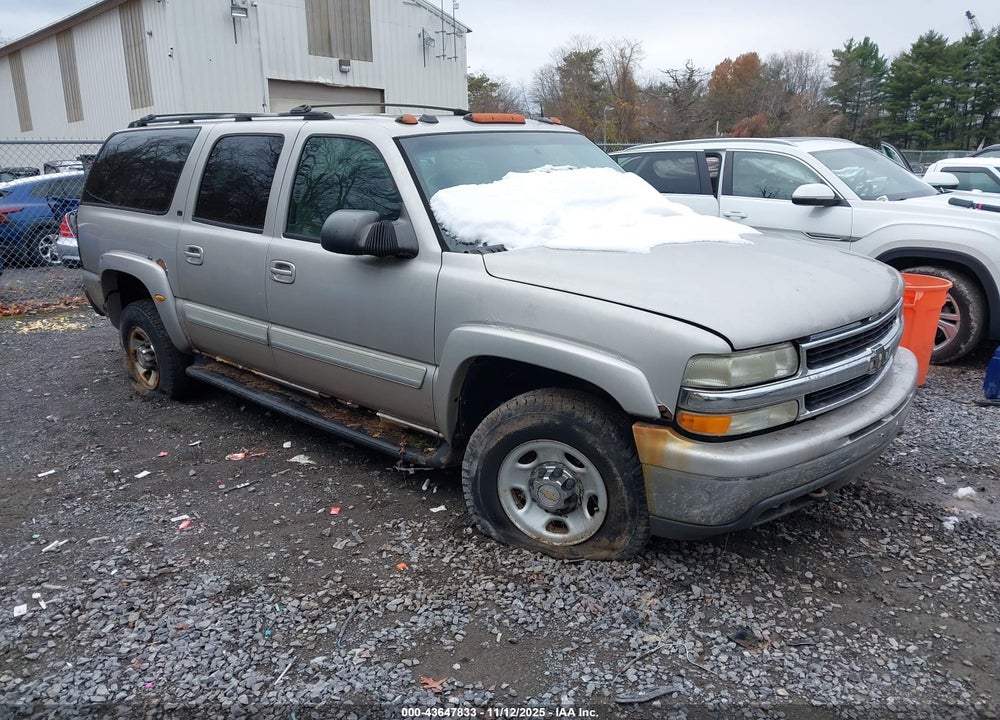 2005 CHEVROLET SUBURBAN 2500 LT VIN: 1GNGK26UX5R124706