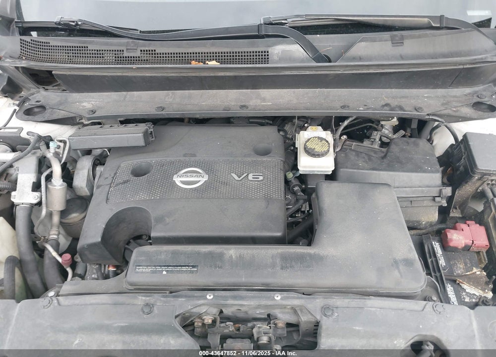 2015 NISSAN PATHFINDER PLATINUM VIN: 5N1AR2MN3FC618069