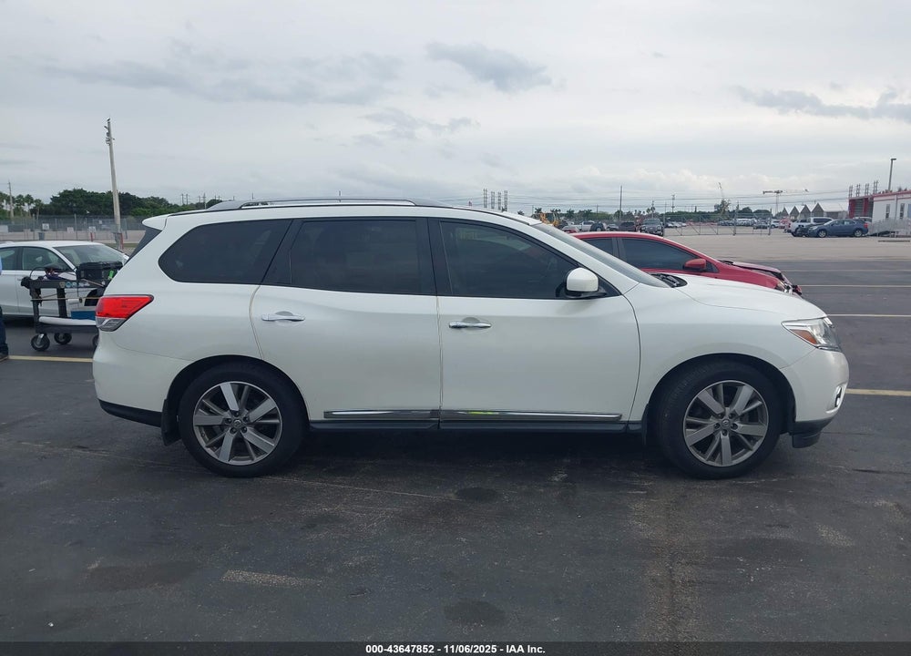 2015 NISSAN PATHFINDER PLATINUM VIN: 5N1AR2MN3FC618069
