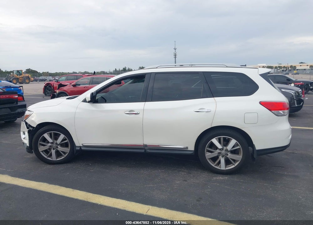2015 NISSAN PATHFINDER PLATINUM VIN: 5N1AR2MN3FC618069