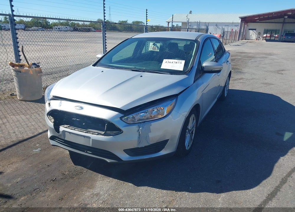 2015 FORD FOCUS SE VIN: 1FADP3F27FL350357
