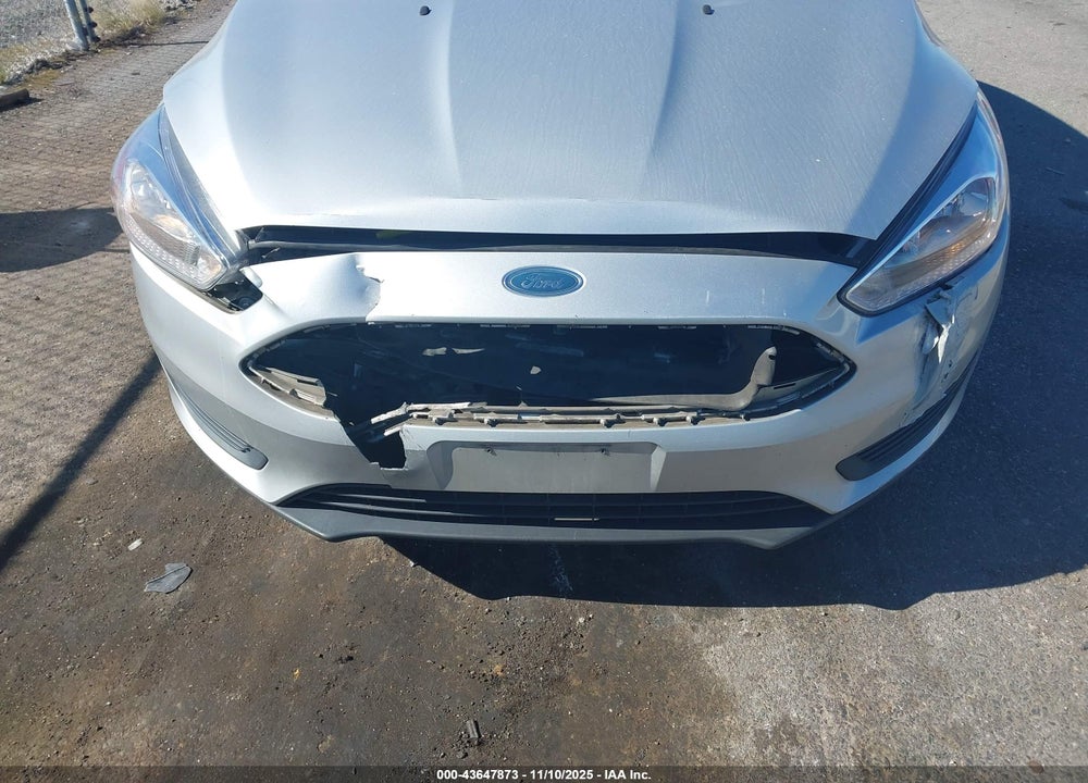2015 FORD FOCUS SE VIN: 1FADP3F27FL350357