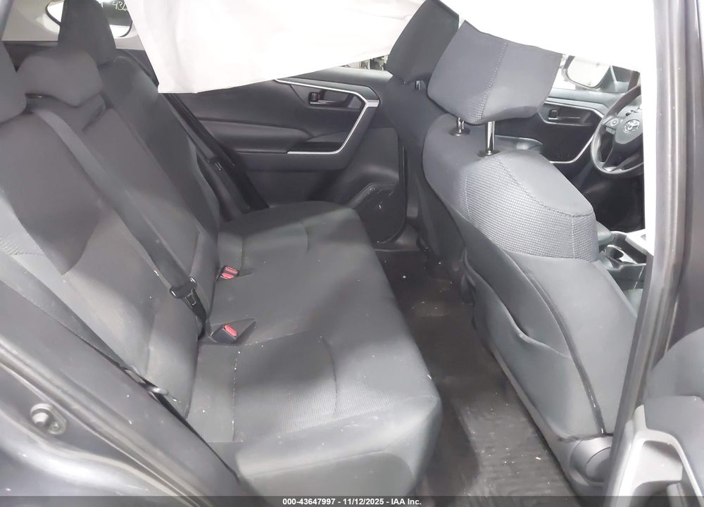 2019 TOYOTA RAV4 VIN: 2T3H1RFV0KW044926