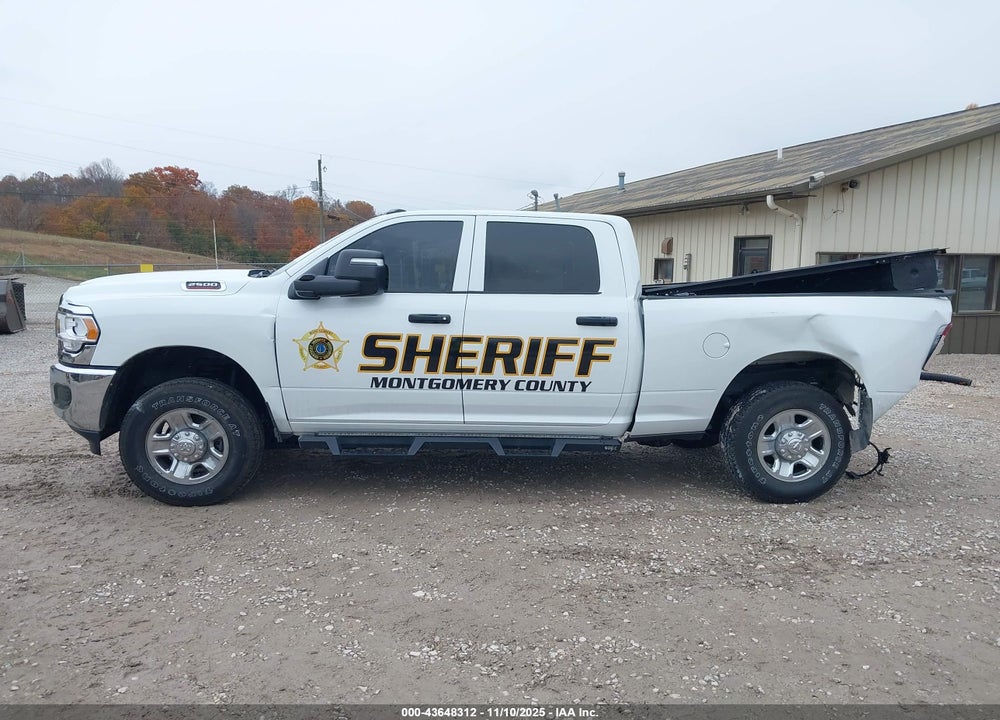 2024 RAM 2500 TRADESMAN 4X4 6'4 BOX VIN: 3C6UR5CJ5RG152008