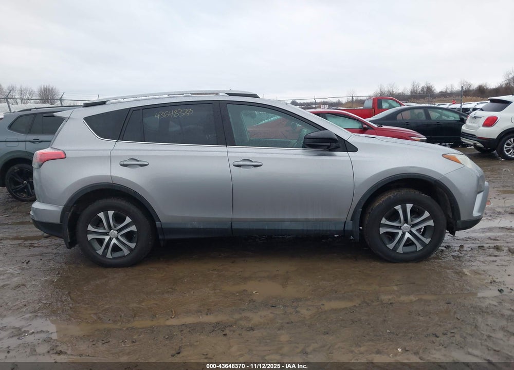 2018 TOYOTA RAV4 LE VIN: 2T3BFREV4JW714260