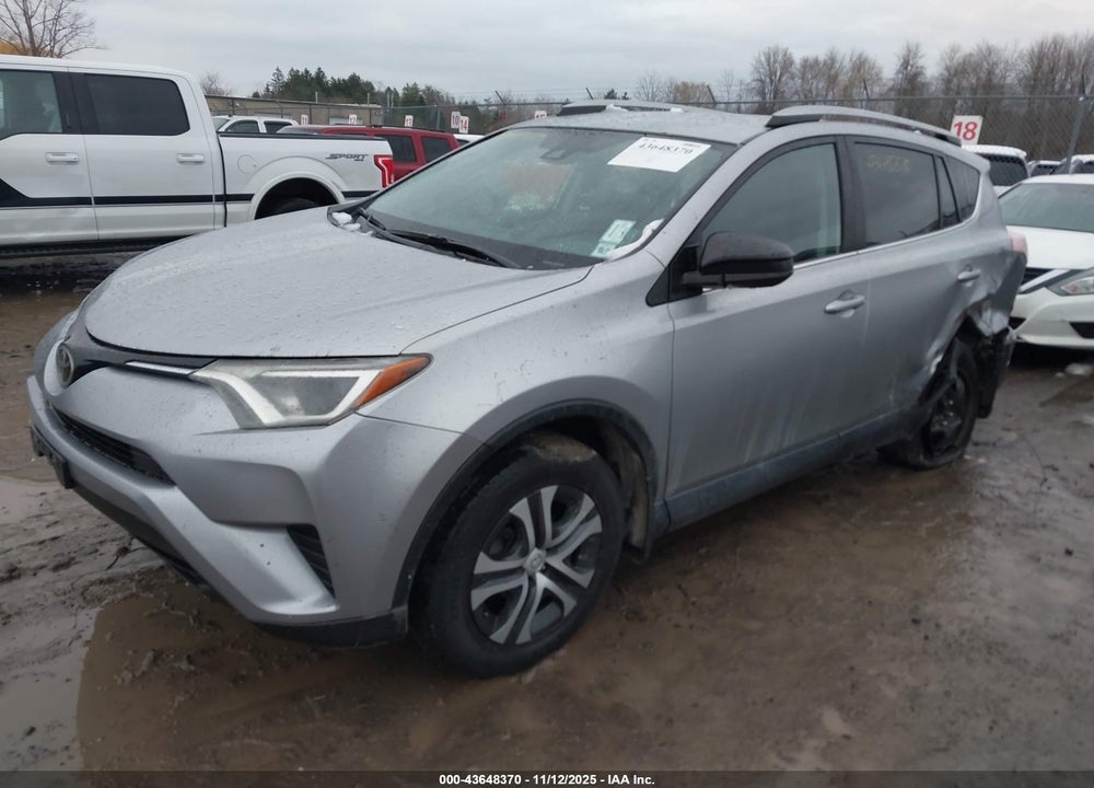 2018 TOYOTA RAV4 LE VIN: 2T3BFREV4JW714260