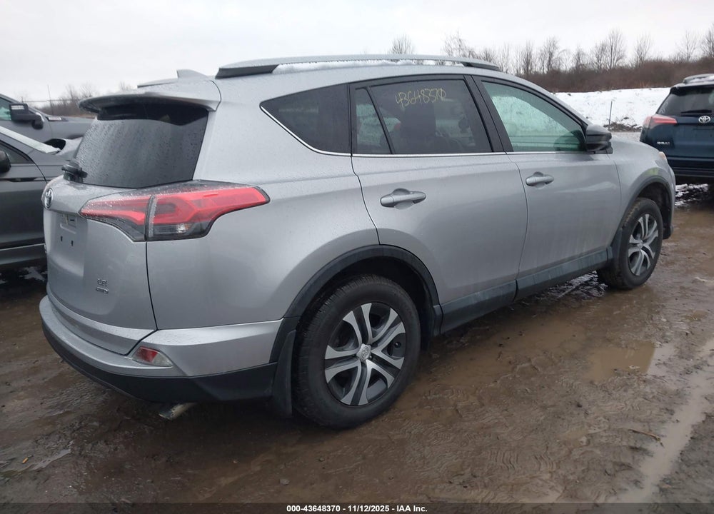 2018 TOYOTA RAV4 LE VIN: 2T3BFREV4JW714260