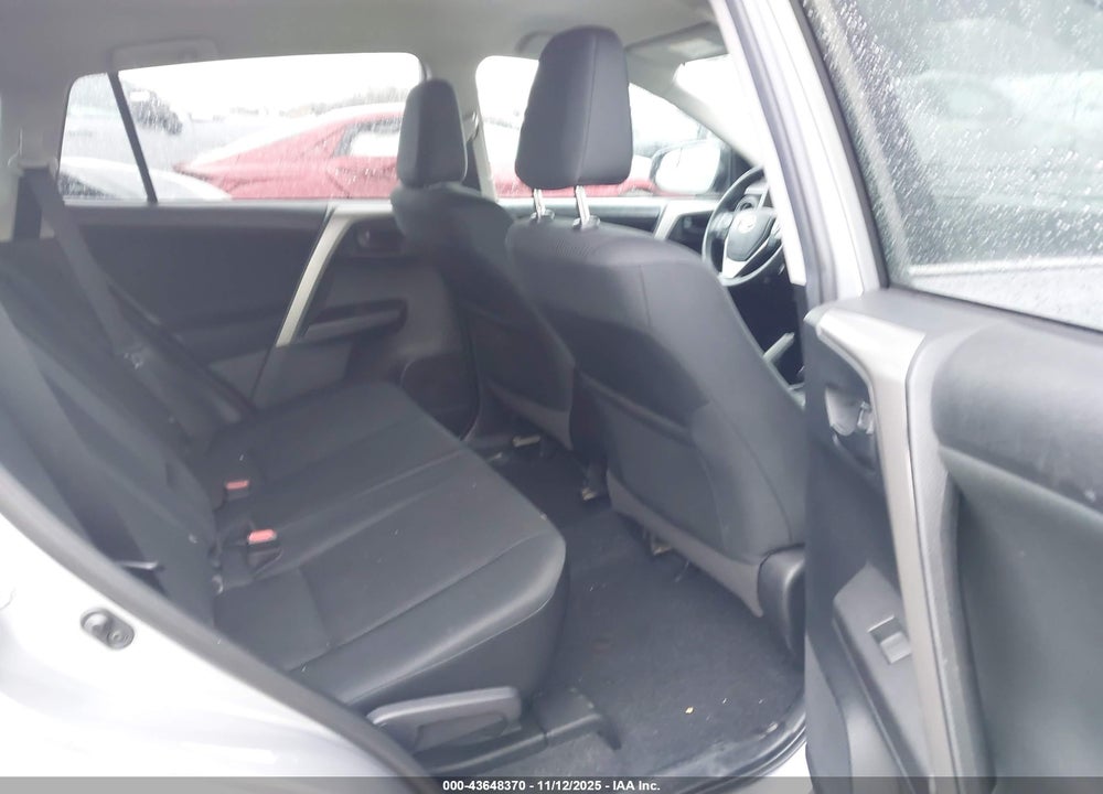 2018 TOYOTA RAV4 LE VIN: 2T3BFREV4JW714260