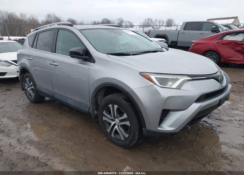 2018 TOYOTA RAV4 LE VIN: 2T3BFREV4JW714260