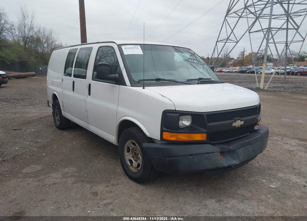 2005 CHEVROLET EXPRESS VIN: 1GCFG15X351177516