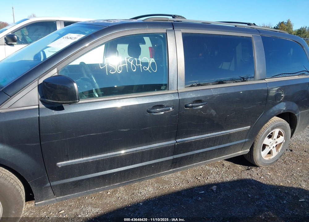 2010 DODGE GRAND CARAVAN SXT VIN: 2D4RN5D17AR314537